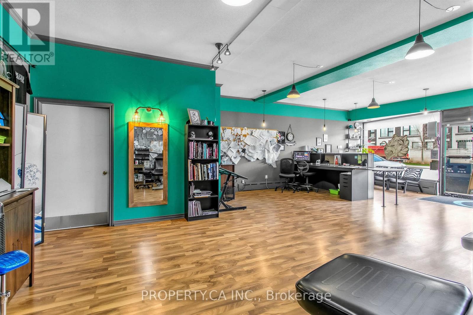Retail at 420 Royal York Road, Toronto (Mimico), Ontario - Photo 9 - RE/MAX Garden City Realty