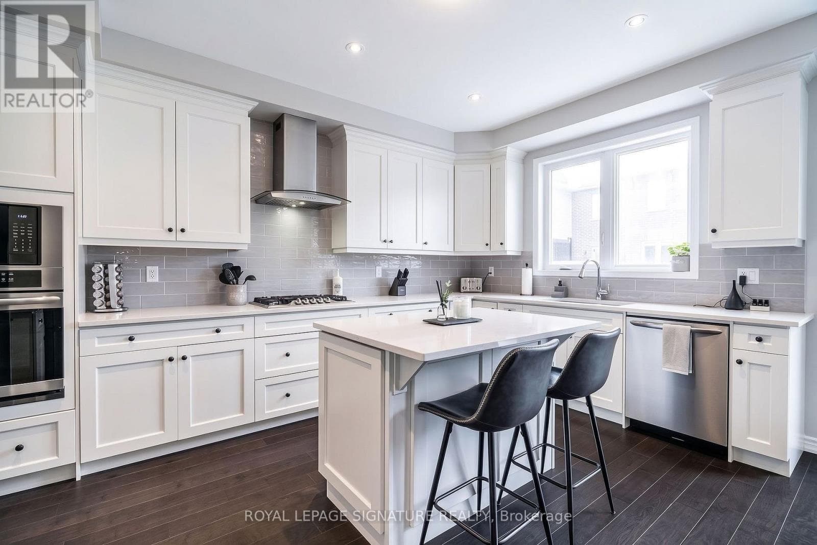 Single Family at 3355 Carding Mill Trail, Oakville (GO Glenorchy), Ontario - Photo 9 - RE/MAX Garden City Realty