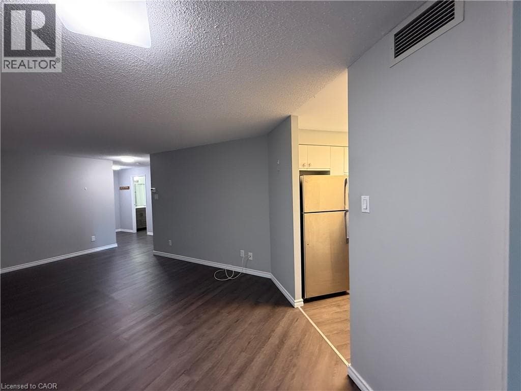 Single Family at 404- 20 ELLEN Street, Waterloo, Ontario - Photo 6 - RE/MAX Garden City Realty