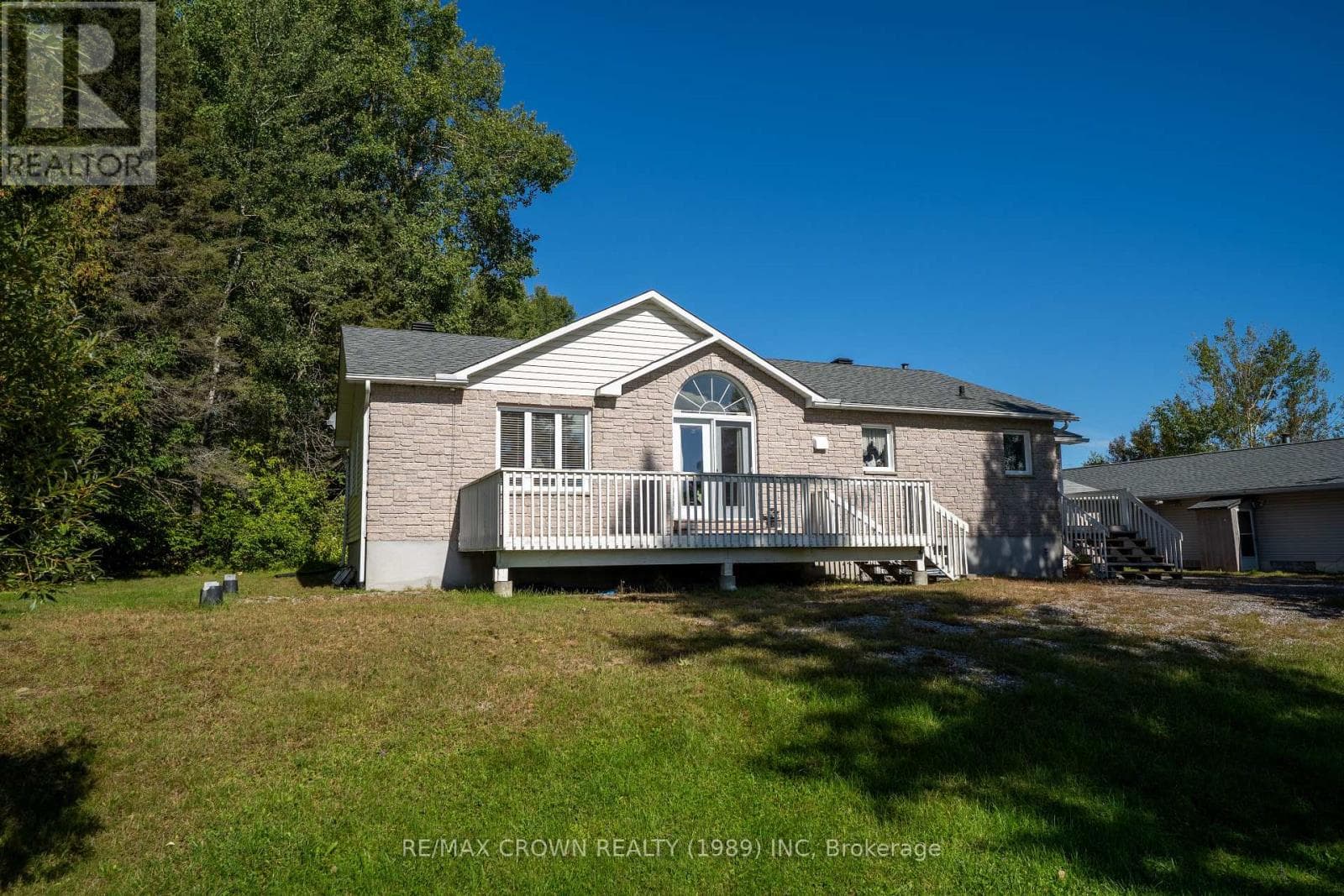 Single Family at 870 Highway 17, North Bay (Widdifield), Ontario - Photo 2 - RE/MAX Garden City Realty