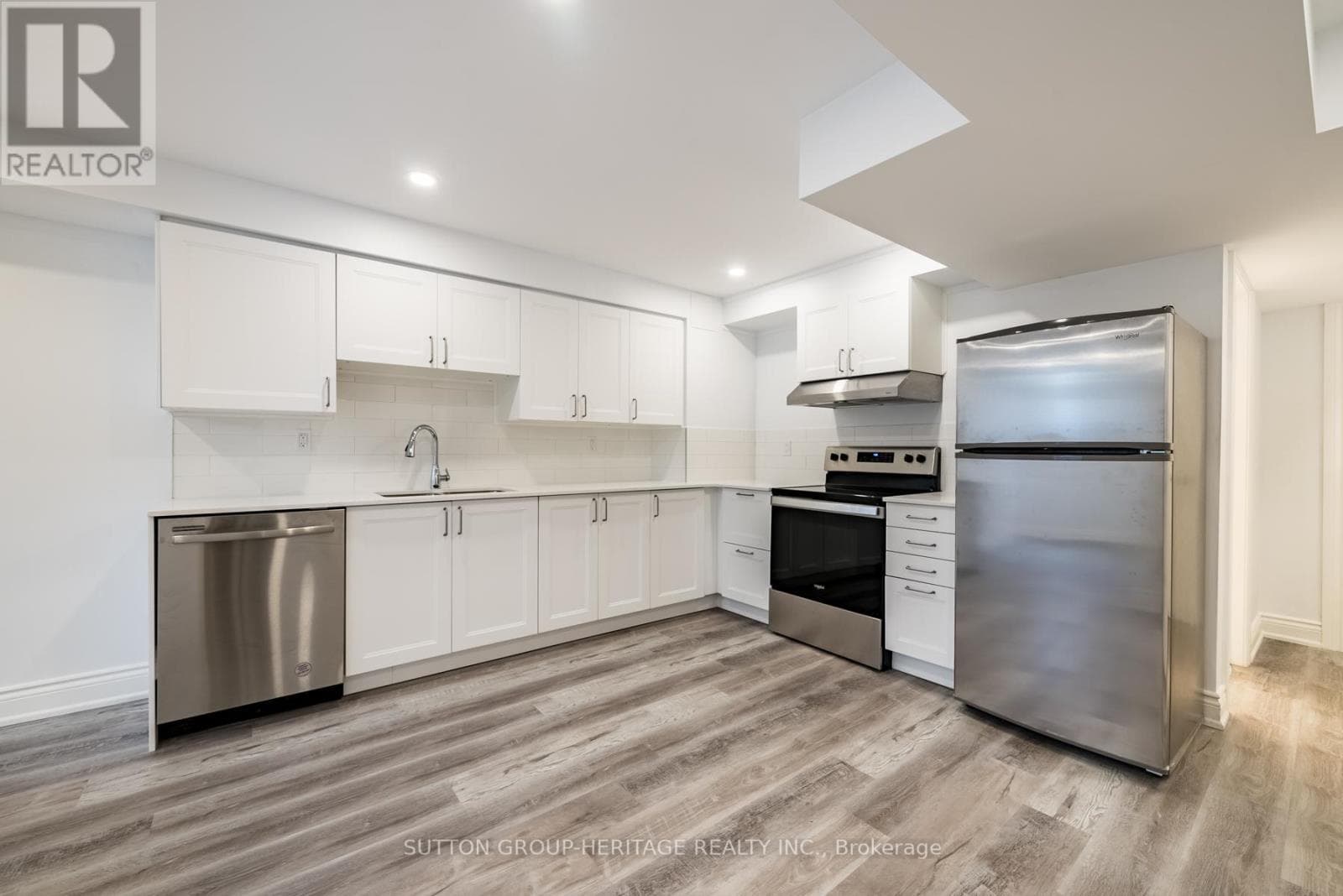 Single Family at Lower- 319 Rita's Avenue, Newmarket (Summerhill Estates), Ontario - Photo 6 - RE/MAX Garden City Realty