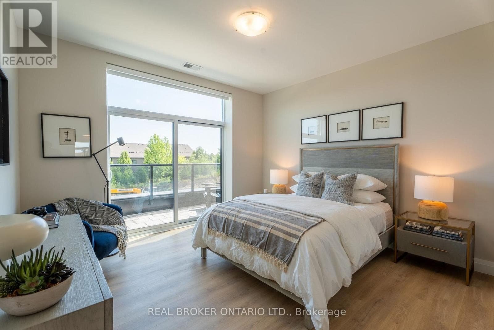 Single Family at 410- 1882 Gordon Street, Guelph (Pineridge/Westminster Woods), Ontario - Photo 5 - RE/MAX Garden City Realty