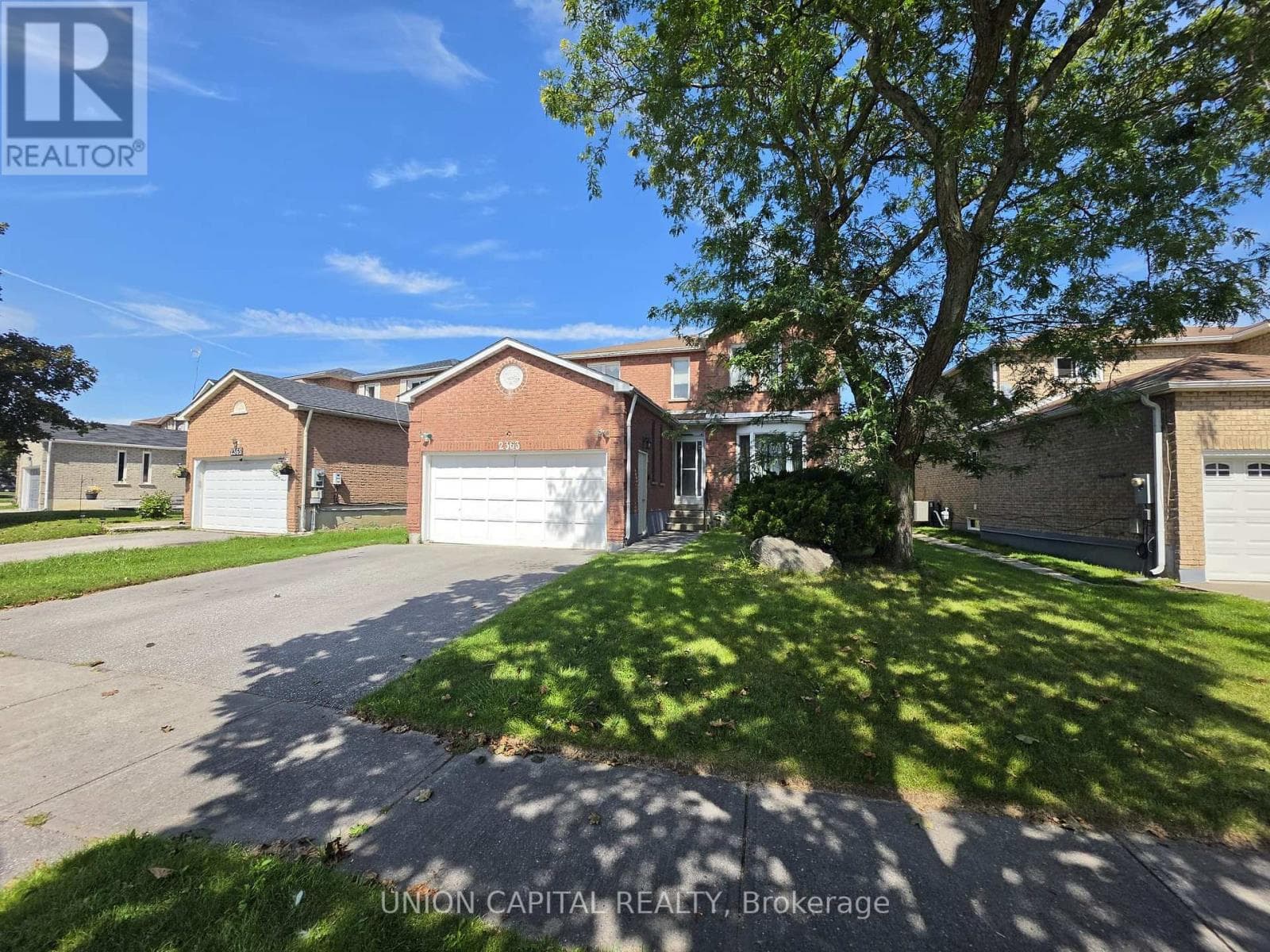 2363 Strathmore Crescent