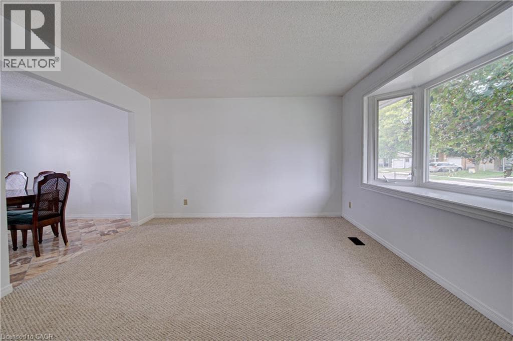 Single Family at 602 HIGHPOINT Avenue, Waterloo, Ontario - Photo 8 - RE/MAX Garden City Realty
