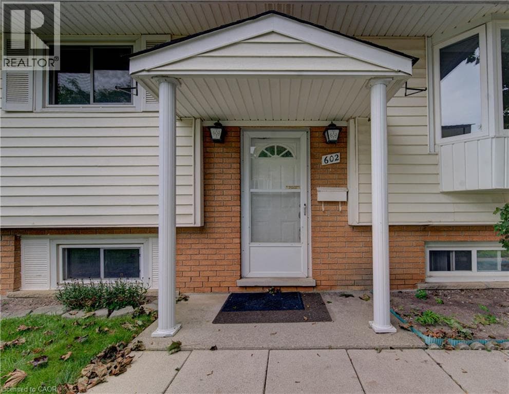 Single Family at 602 HIGHPOINT Avenue, Waterloo, Ontario - Photo 5 - RE/MAX Garden City Realty