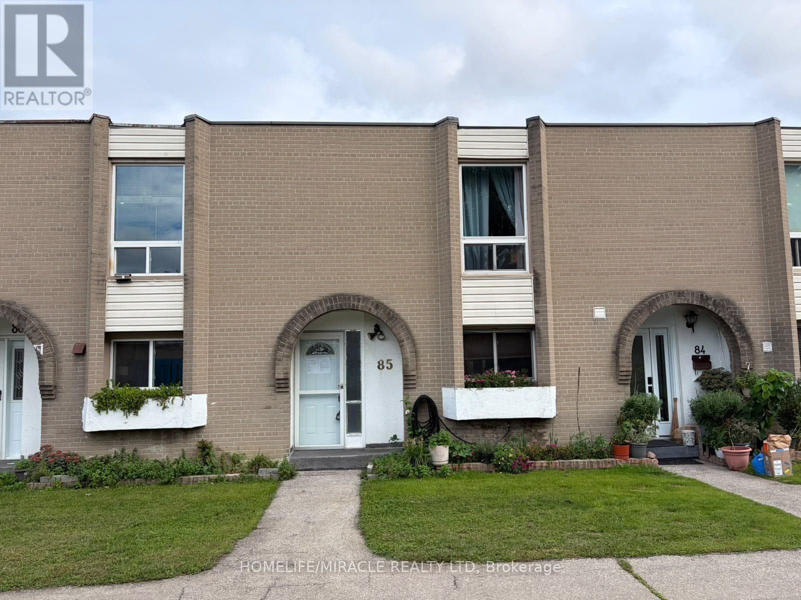 Single Family at 85- 19 London Green Court, Toronto (Glenfield-Jane Heights), Ontario - Photo 2 - RE/MAX Garden City Realty