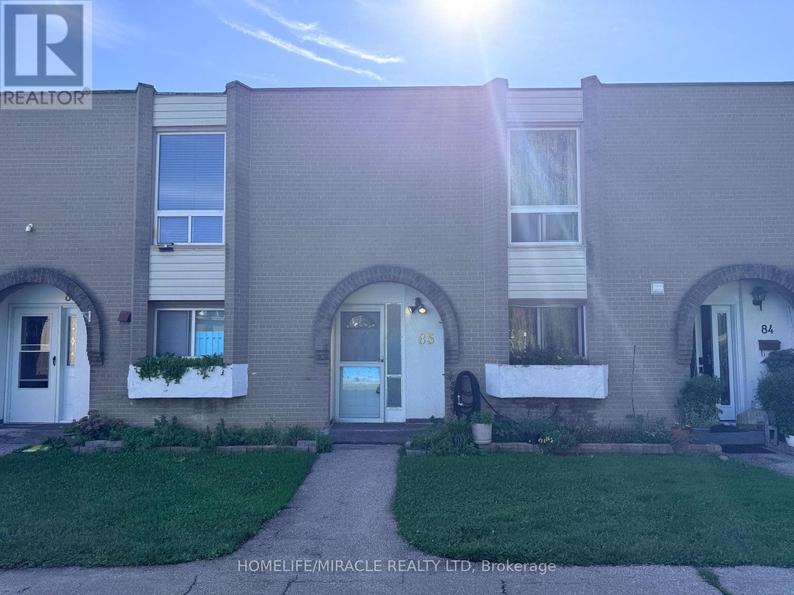 Single Family at 85- 19 London Green Court, Toronto (Glenfield-Jane Heights), Ontario - Photo 3 - RE/MAX Garden City Realty