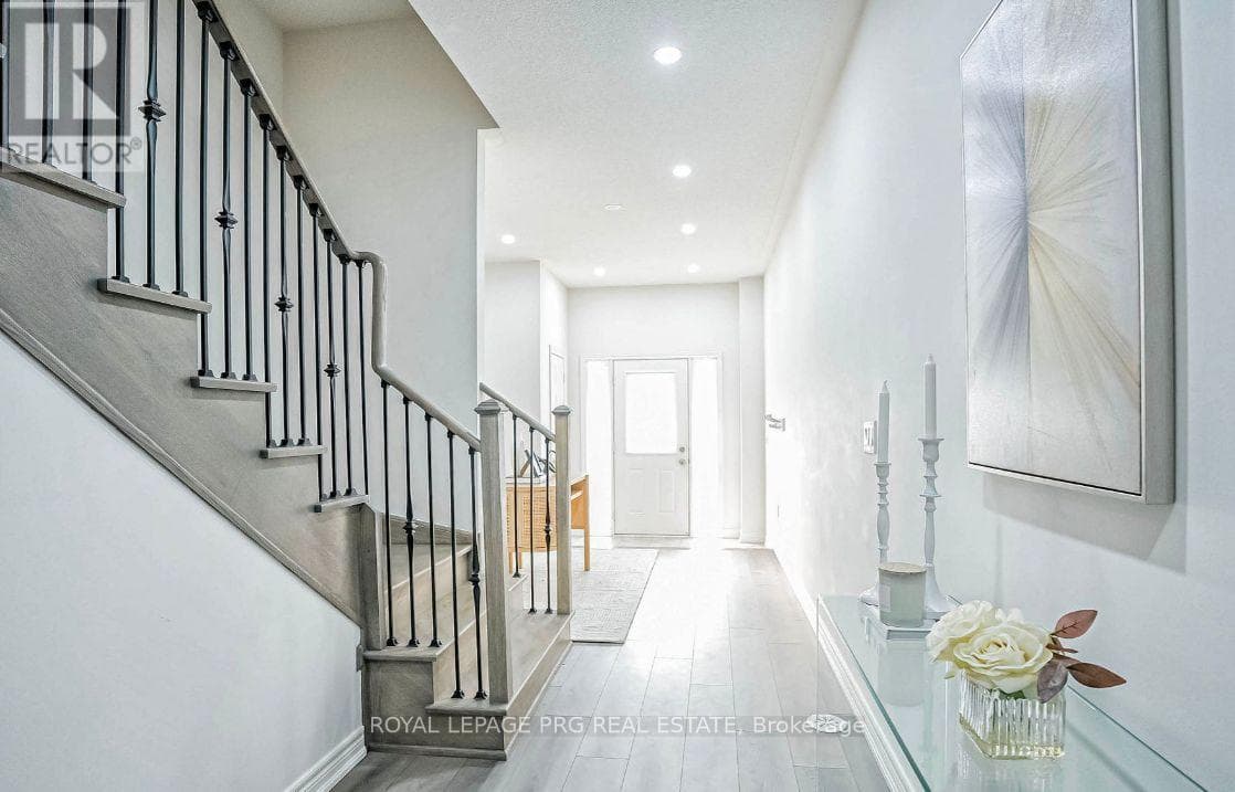 Single Family at 490 Silver Maple Road, Oakville (JM Joshua Meadows), Ontario - Photo 2 - RE/MAX Garden City Realty