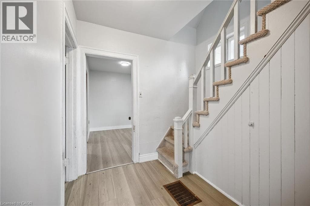 Single Family at 1279 HAMILTON Street, Cambridge, Ontario - Photo 10 - RE/MAX Garden City Realty