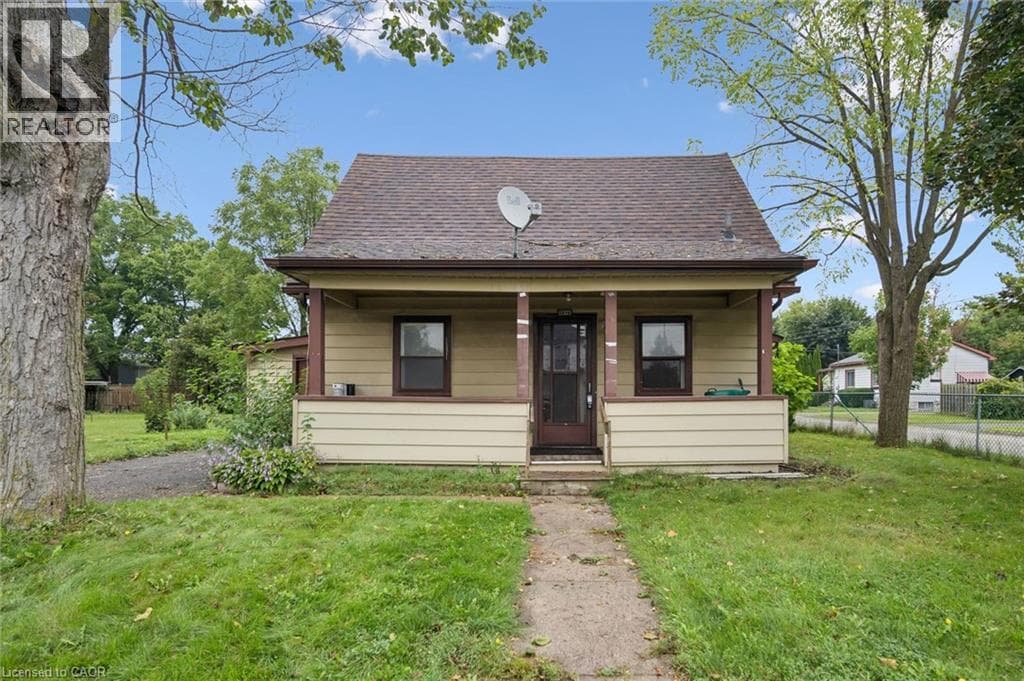 Single Family at 1279 HAMILTON Street, Cambridge, Ontario - Photo 2 - RE/MAX Garden City Realty