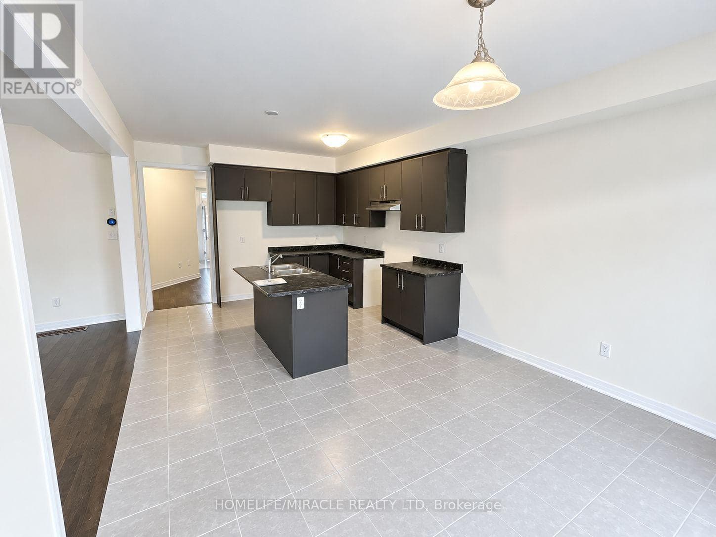 Single Family at Main floor- 154 Westbridge Avenue, Welland (Dain City), Ontario - Photo 4 - RE/MAX Garden City Realty