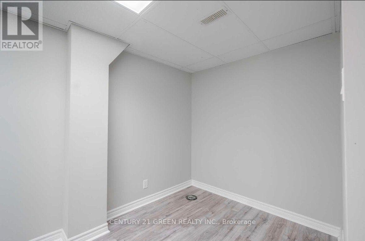 Single Family at Lower- 415 Aztec Drive, Oshawa (McLaughlin), Ontario - Photo 4 - RE/MAX Garden City Realty