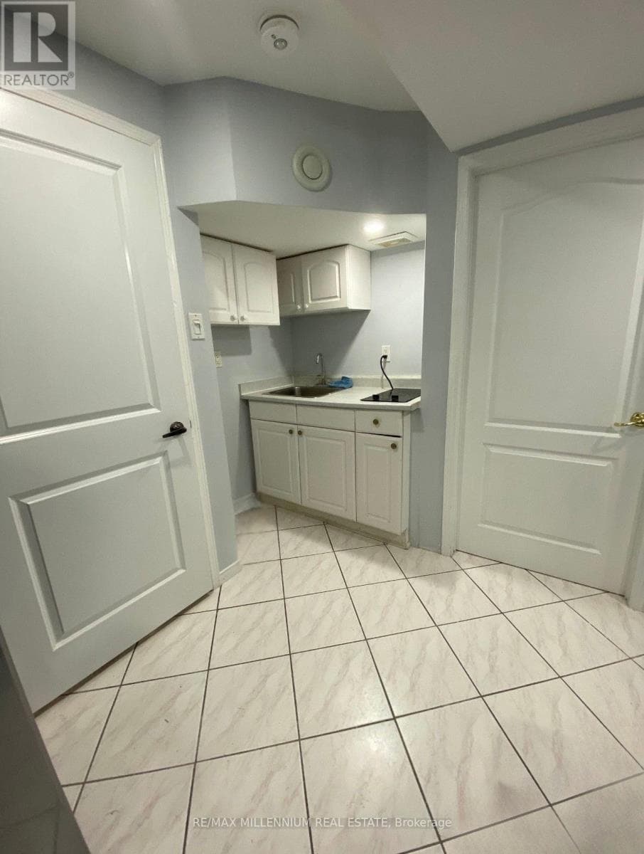 Single Family at Basement- 5110 Timbermill Court, Mississauga (East Credit), Ontario - Photo 4 - RE/MAX Garden City Realty