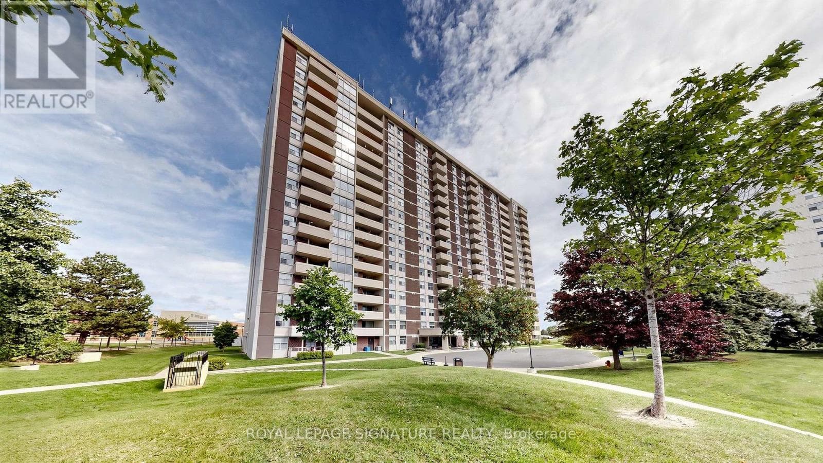 304- 66 Falby Court