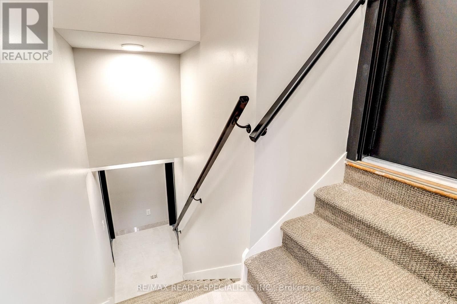 Single Family at Lower- 454 Mayzel Road, Burlington (Brant), Ontario - Photo 3 - RE/MAX Garden City Realty