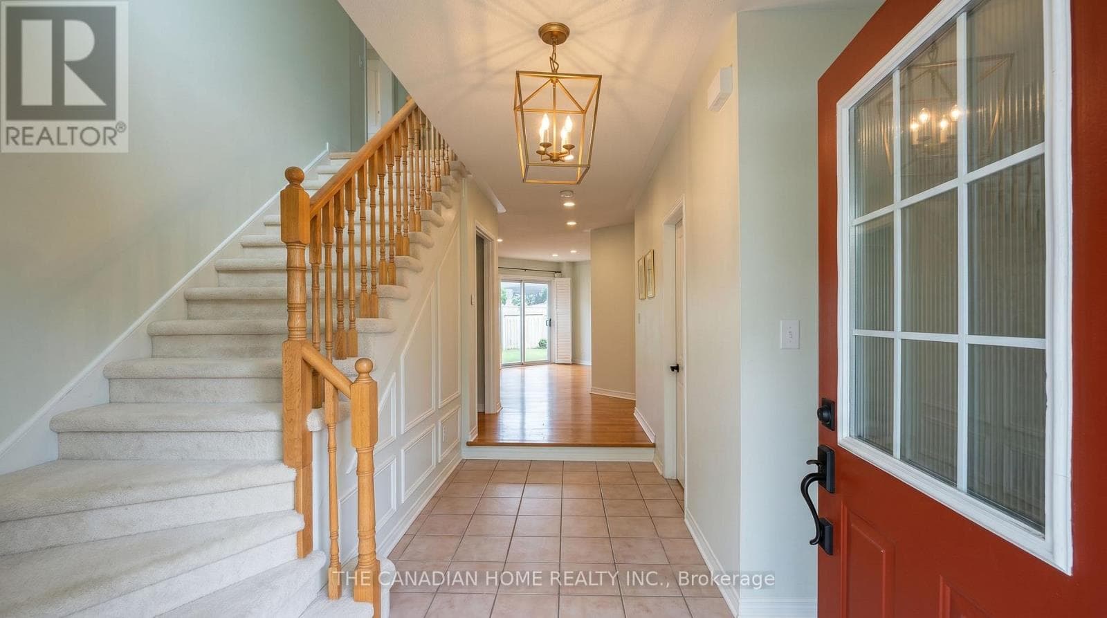 Single Family at 98- 833 Scollard Court, Mississauga (East Credit), Ontario - Photo 5 - RE/MAX Garden City Realty