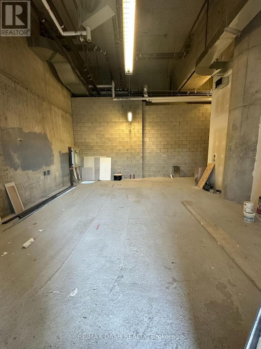 Retail at Unit B- 3065 Dufferin St Street, Toronto (Yorkdale-Glen Park), Ontario - Photo 3 - RE/MAX Garden City Realty