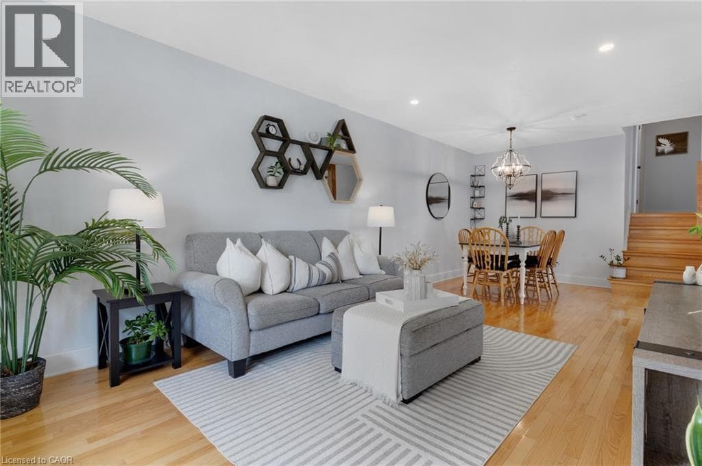 B- 477 KINGSCOURT Drive