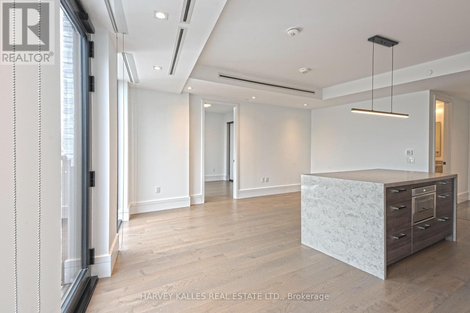 Single Family at 1508- 215 Lonsdale Road, Toronto (Forest Hill South), Ontario - Photo 4 - RE/MAX Garden City Realty