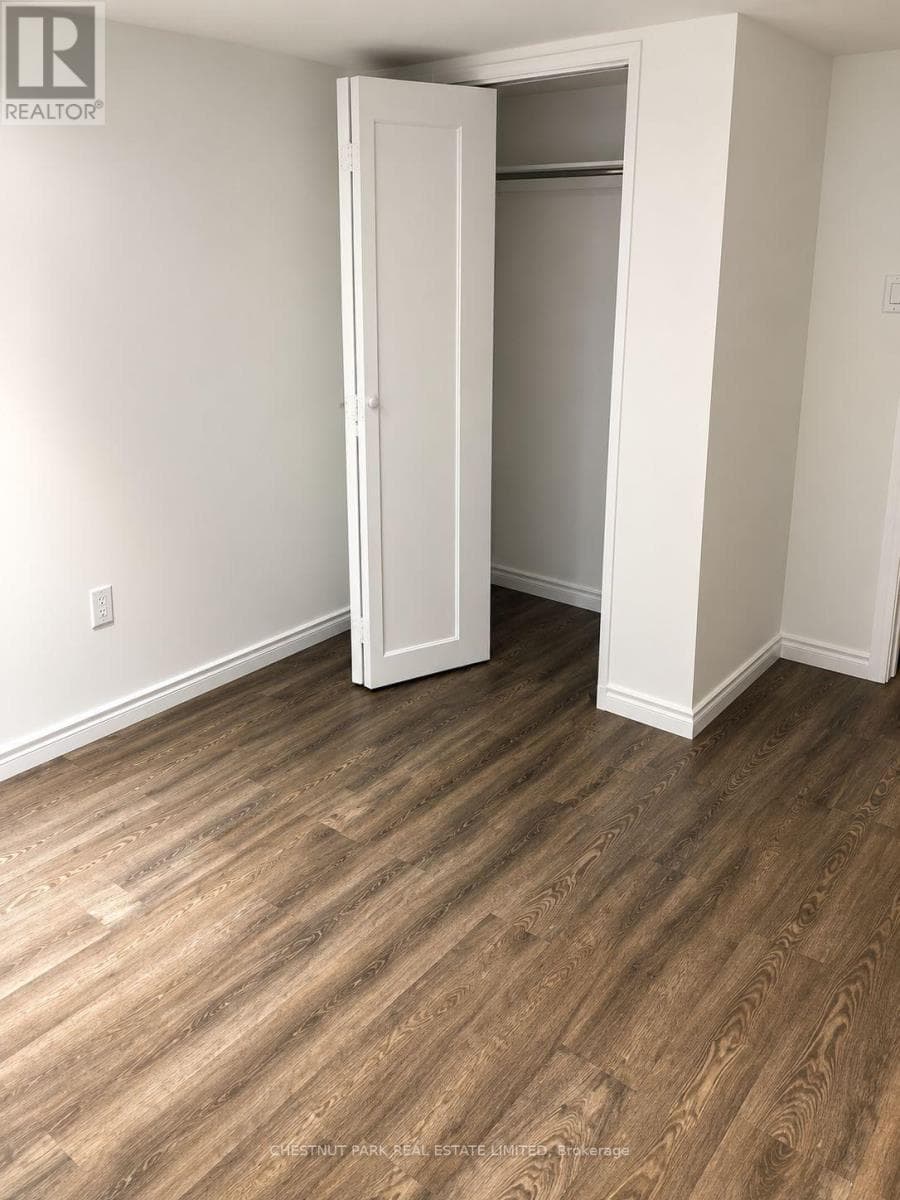 Multi-family at Lower- 26 Strathgowan Avenue, Toronto (Lawrence Park South), Ontario - Photo 7 - RE/MAX Garden City Realty