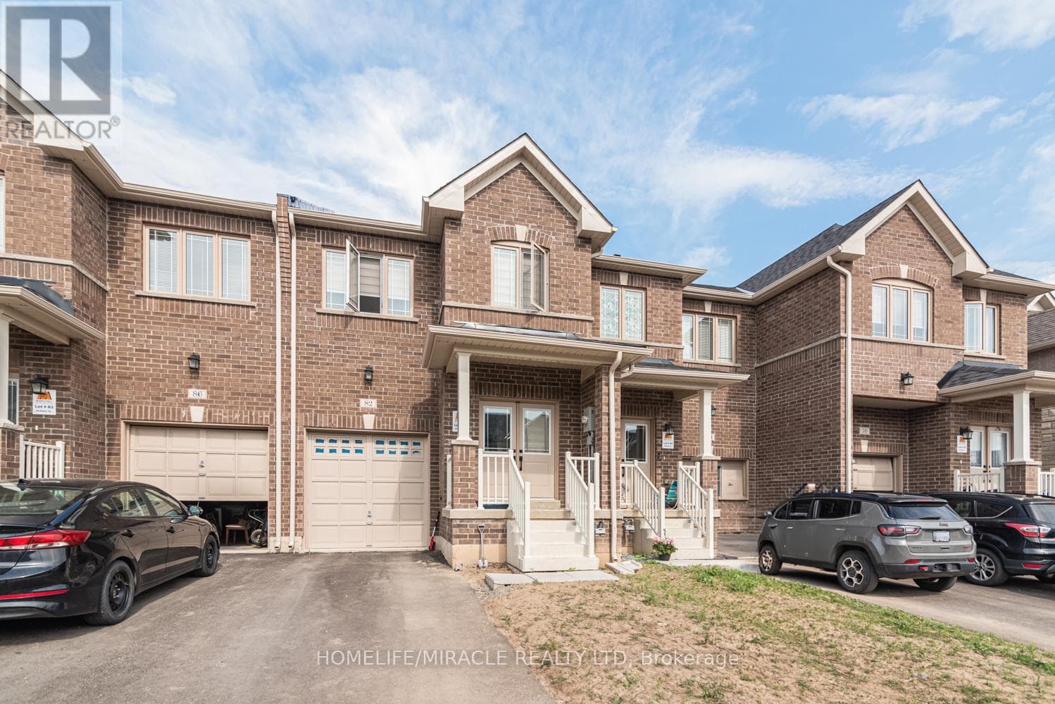 Single Family at 82 Baker Street, Thorold (Thorold Downtown), Ontario - Photo 3 - RE/MAX Garden City Realty