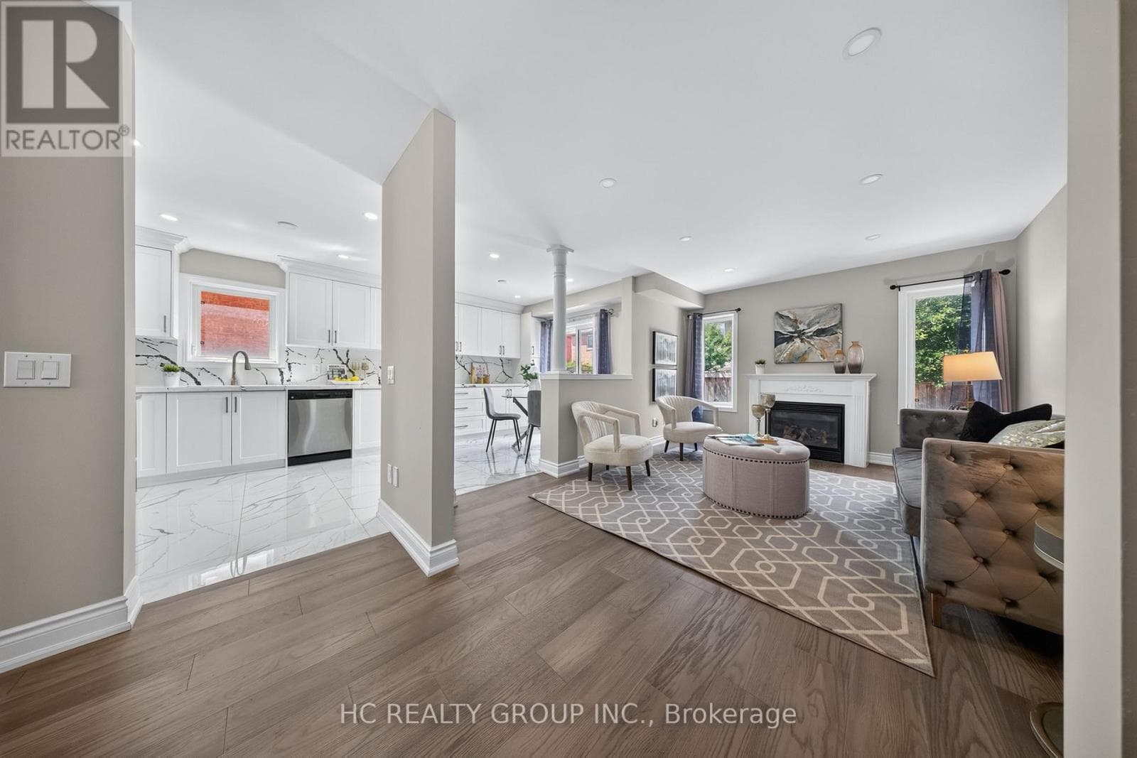 Single Family at 86 Beare Trail, Newmarket (Woodland Hill), Ontario - Photo 7 - RE/MAX Garden City Realty
