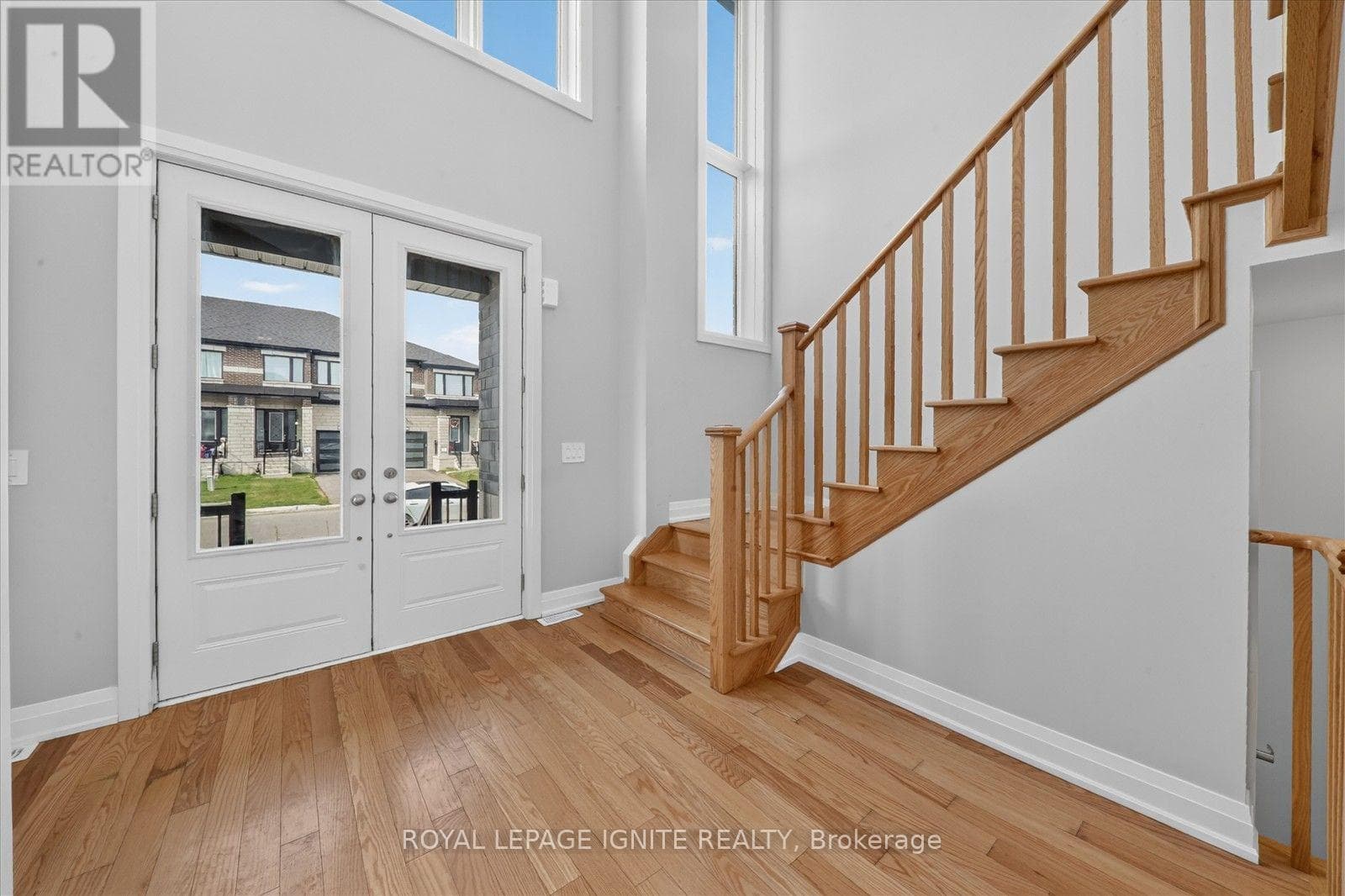 Single Family at 11 Walters Street, Kawartha Lakes (Lindsay), Ontario - Photo 5 - RE/MAX Garden City Realty
