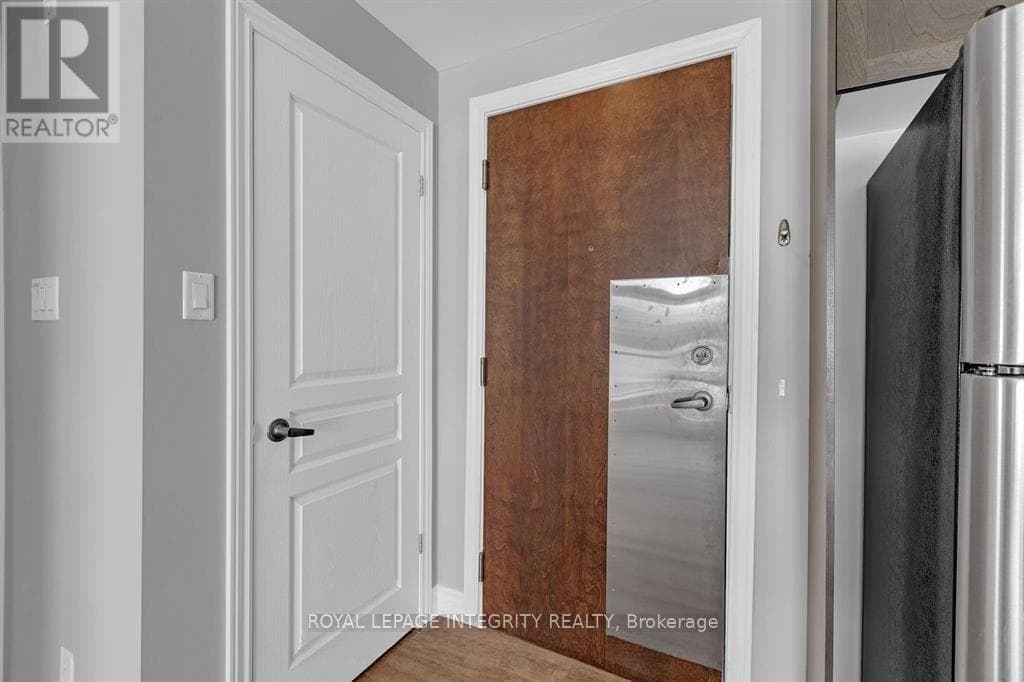 Single Family at 206- 805 Beauparc Drive, Ottawa, Ontario - Photo 2 - RE/MAX Garden City Realty