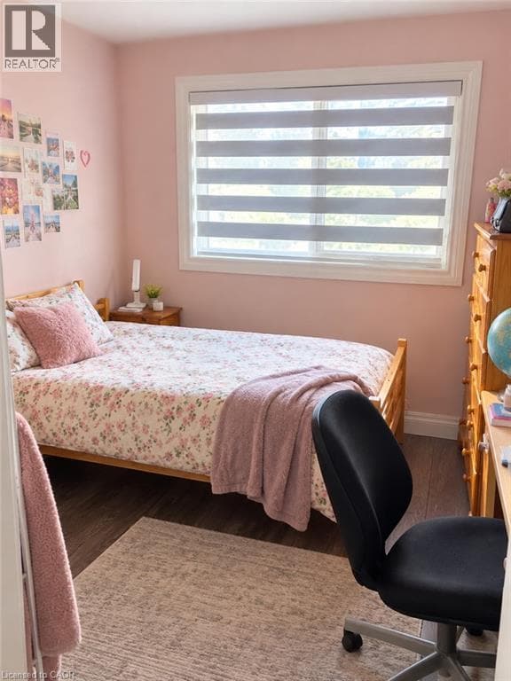 Single Family at 73 LARKSPUR Crescent, Kitchener, Ontario - Photo 7 - RE/MAX Garden City Realty