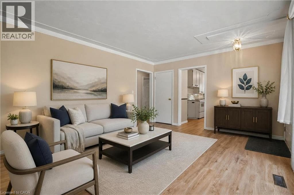 Single Family at 209 FRANKLIN Street, Kitchener, Ontario - Photo 7 - RE/MAX Garden City Realty