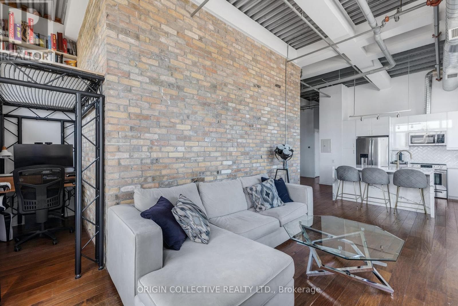 Single Family at PH2- 736 Dundas Street, Toronto (Regent Park), Ontario - Photo 9 - RE/MAX Garden City Realty