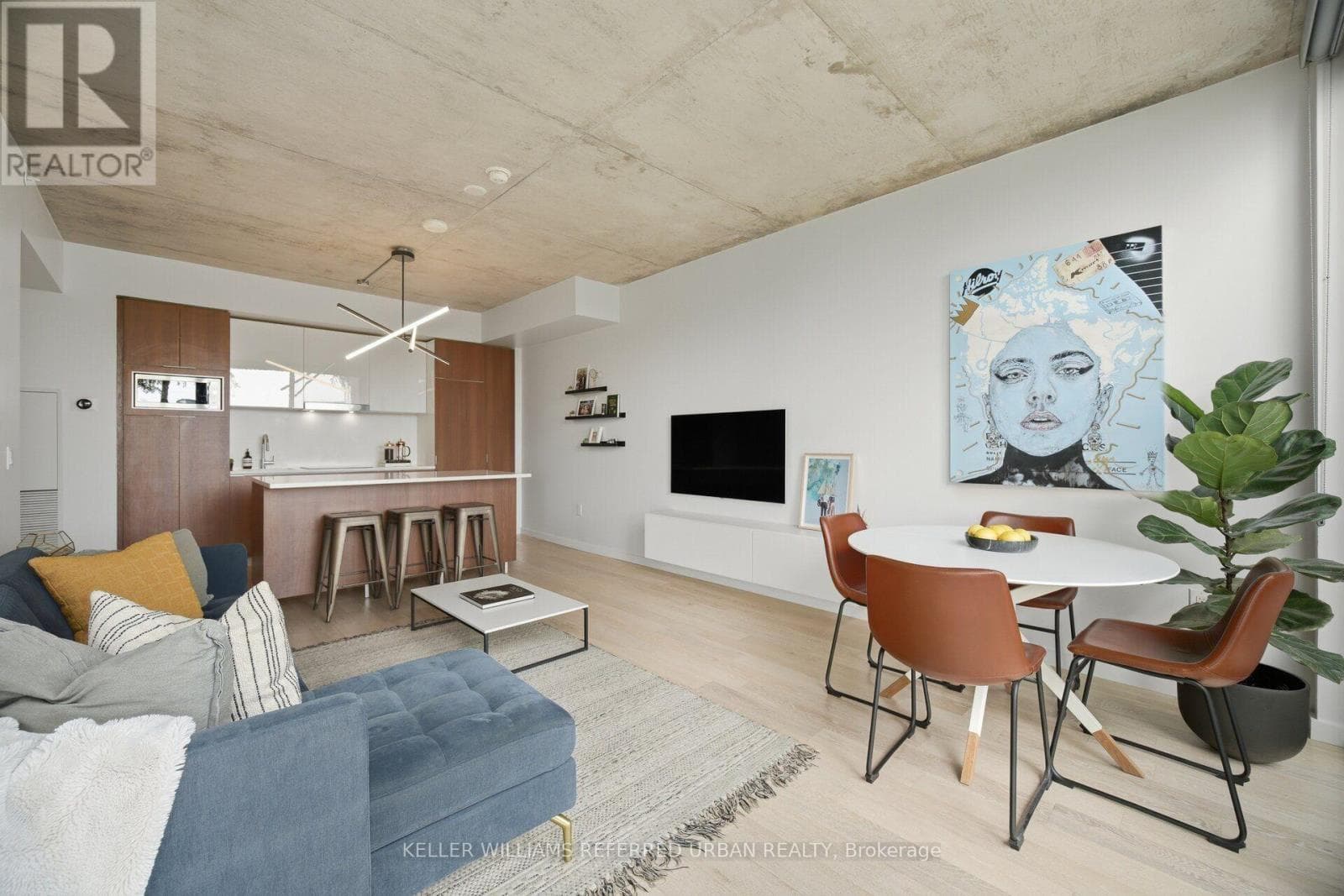 Th105- 170 Bayview Avenue