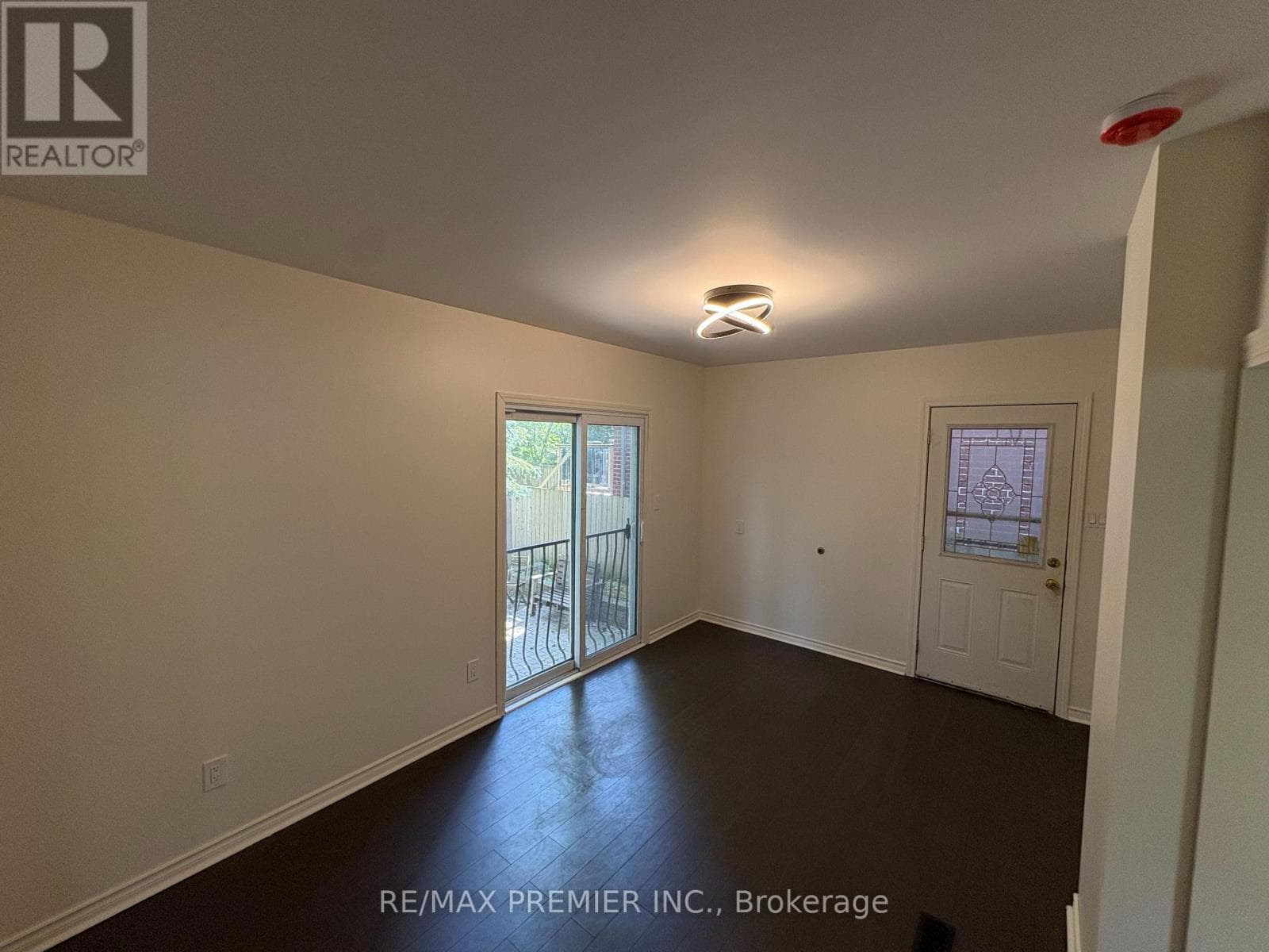 Single Family at 33 Royal York Road, Toronto (Mimico), Ontario - Photo 7 - RE/MAX Garden City Realty