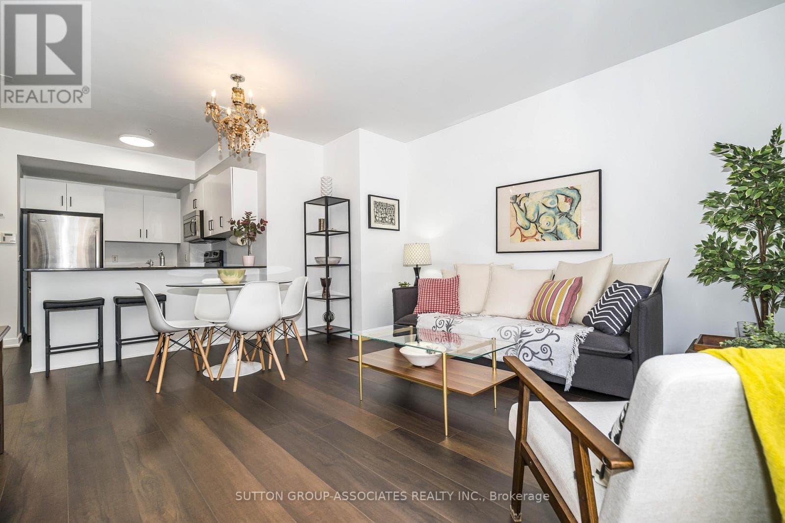 PH7- 539 Jarvis Street