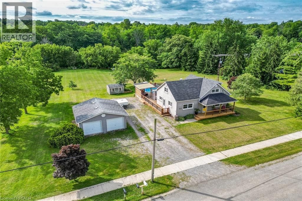 Single Family at 843 LYONS CREEK Road, Welland, Ontario - Photo 2 - RE/MAX Garden City Realty