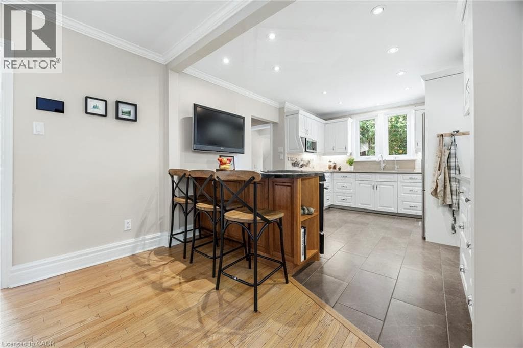 Single Family at 164 SHELDON Avenue, Kitchener, Ontario - Photo 10 - RE/MAX Garden City Realty