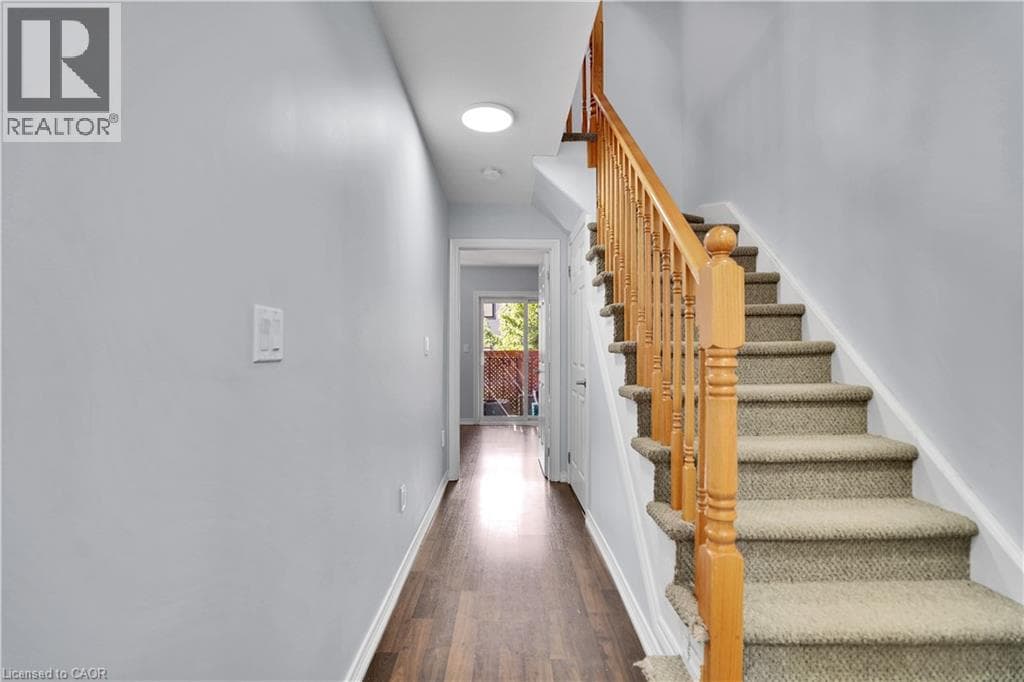 Single Family at 45- 701 HOMER WATSON Boulevard, Kitchener, Ontario - Photo 8 - RE/MAX Garden City Realty