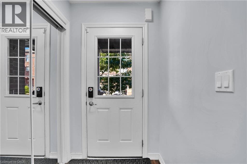 Single Family at 45- 701 HOMER WATSON Boulevard, Kitchener, Ontario - Photo 7 - RE/MAX Garden City Realty