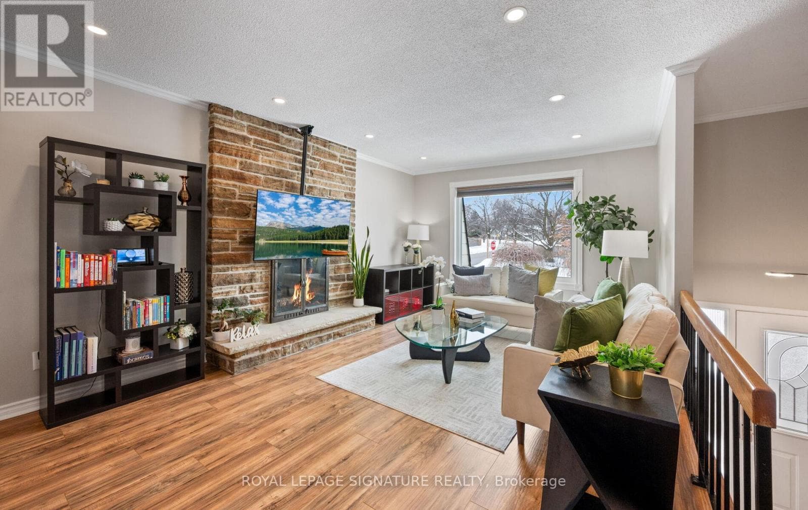 Single Family at 6943 Estoril Road, Mississauga (Meadowvale), Ontario - Photo 5 - RE/MAX Garden City Realty