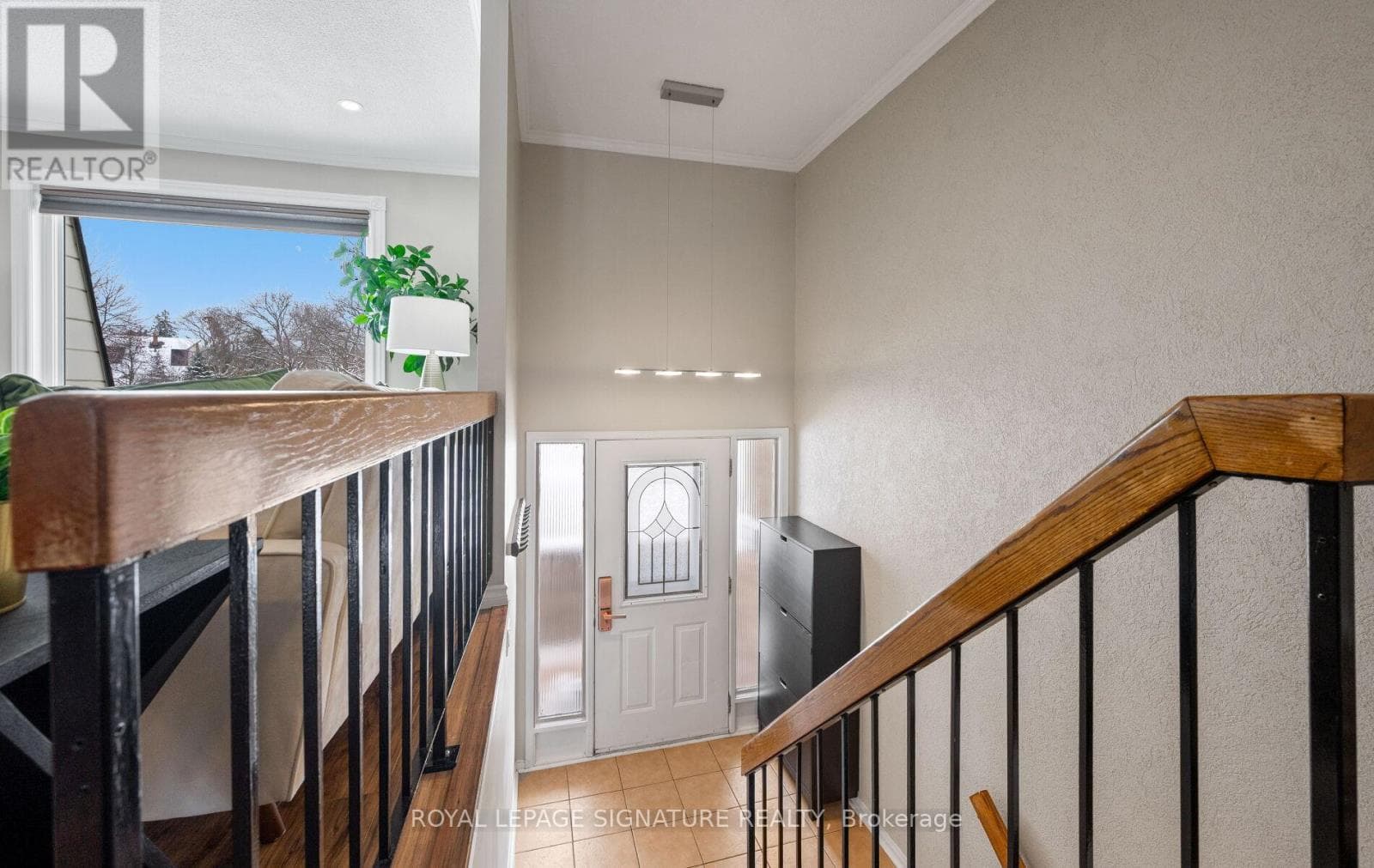 Single Family at 6943 Estoril Road, Mississauga (Meadowvale), Ontario - Photo 4 - RE/MAX Garden City Realty