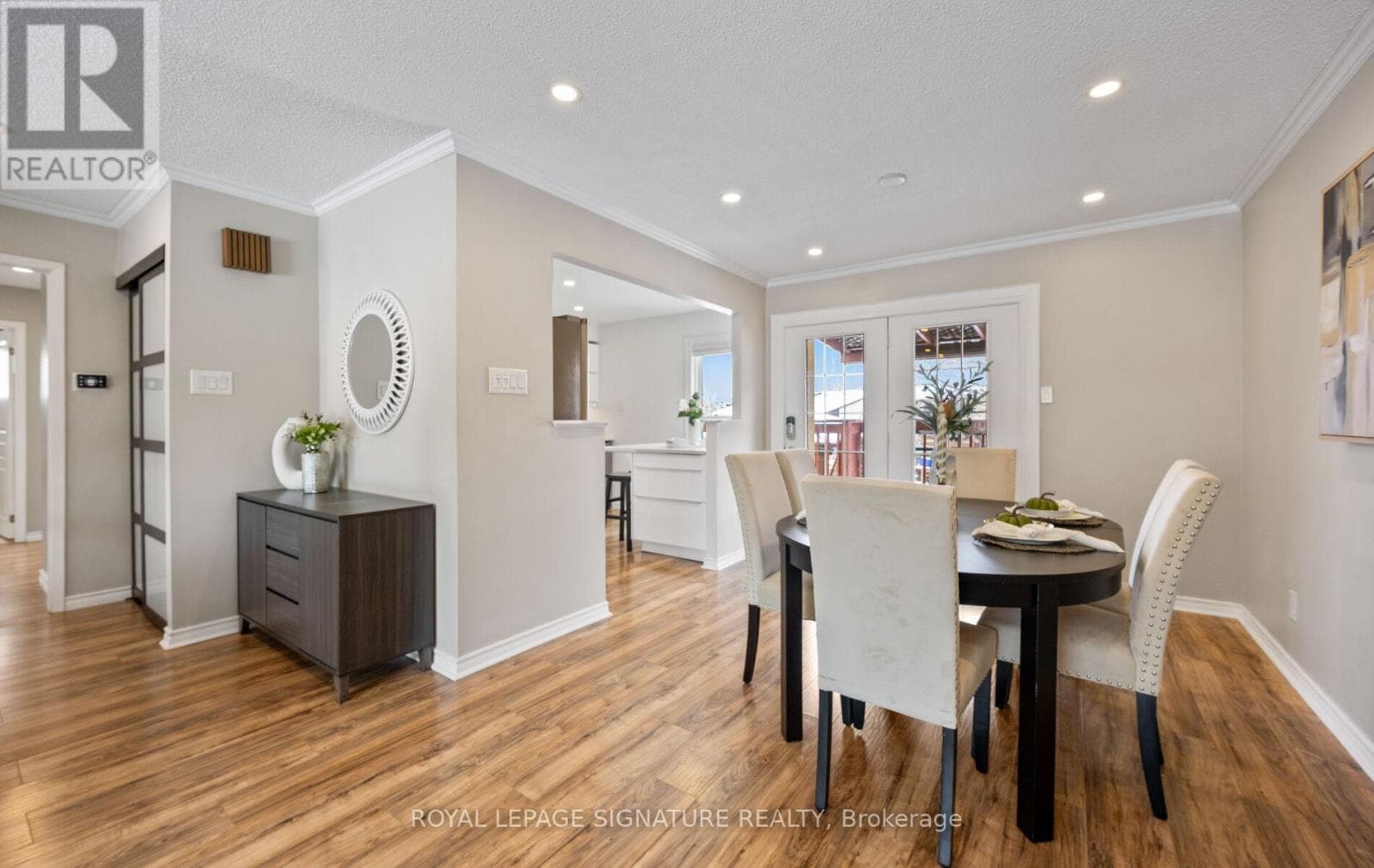 Single Family at 6943 Estoril Road, Mississauga (Meadowvale), Ontario - Photo 8 - RE/MAX Garden City Realty
