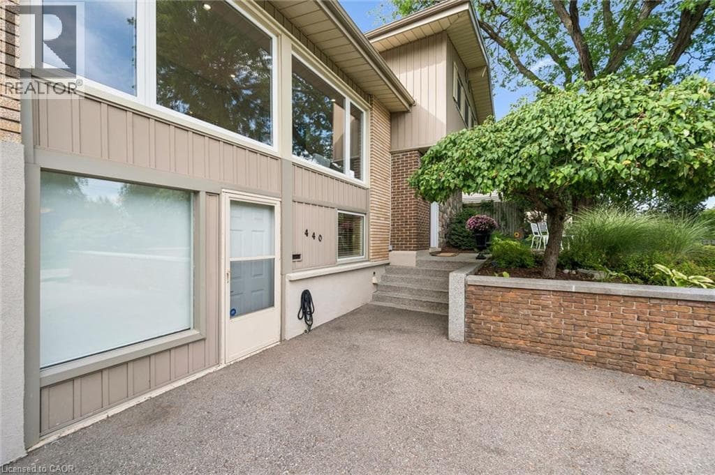 Single Family at 440 MANCHESTER Road, Kitchener, Ontario - Photo 5 - RE/MAX Garden City Realty