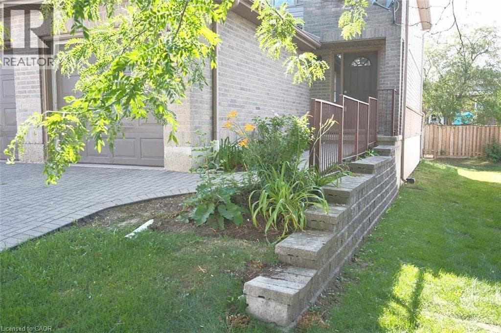 Single Family at 37- 230 BLACKHORNE Drive, Kitchener, Ontario - Photo 3 - RE/MAX Garden City Realty