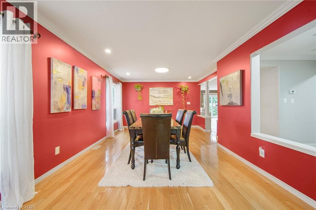 Single Family at 765 BRANDENBURG Boulevard, Waterloo, Ontario - Photo 9 - RE/MAX Garden City Realty