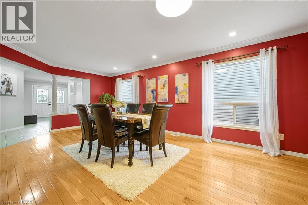Single Family at 765 BRANDENBURG Boulevard, Waterloo, Ontario - Photo 10 - RE/MAX Garden City Realty