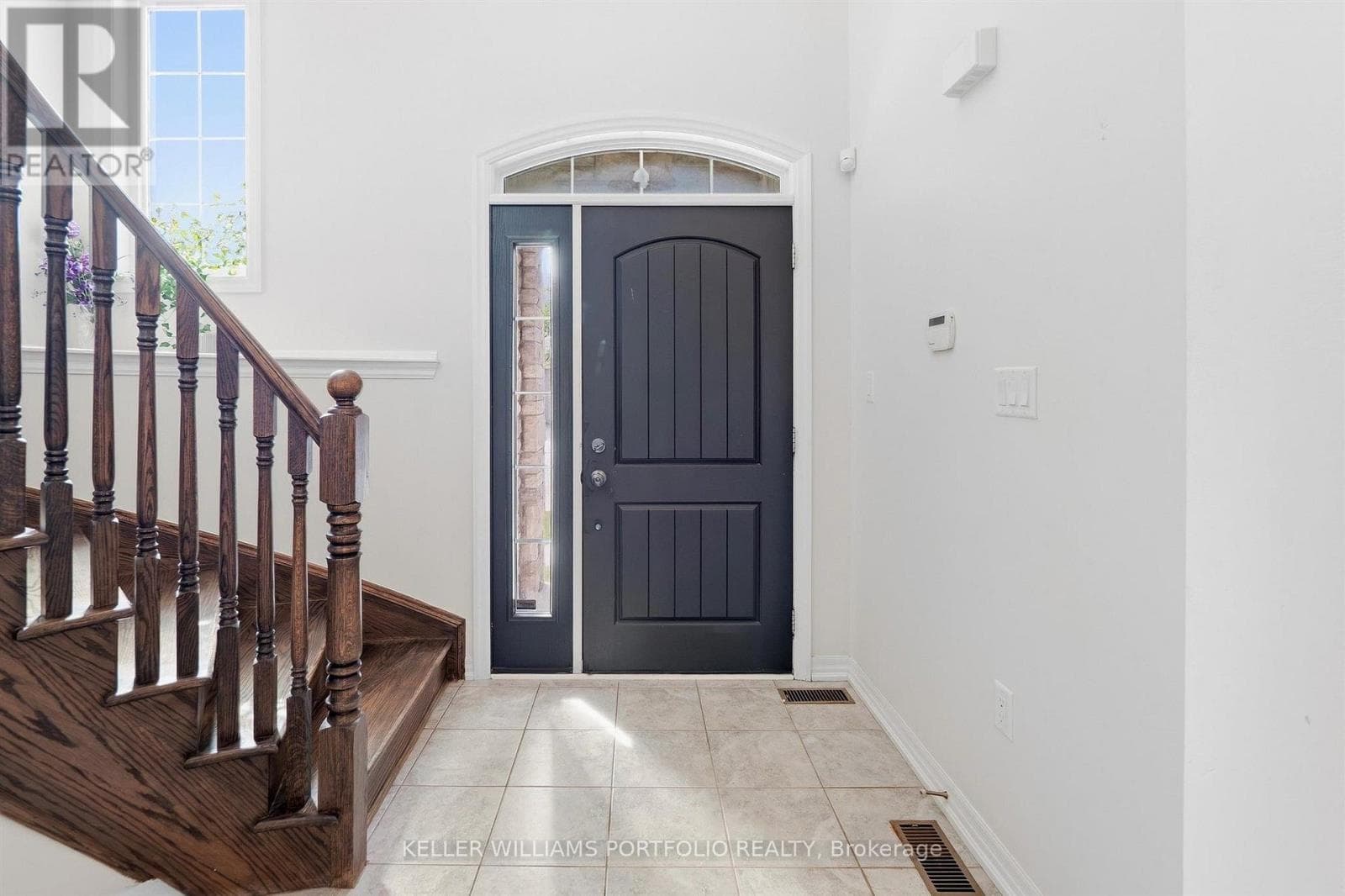 Single Family at 3131 Preserve Drive, Oakville (GO Glenorchy), Ontario - Photo 4 - RE/MAX Garden City Realty