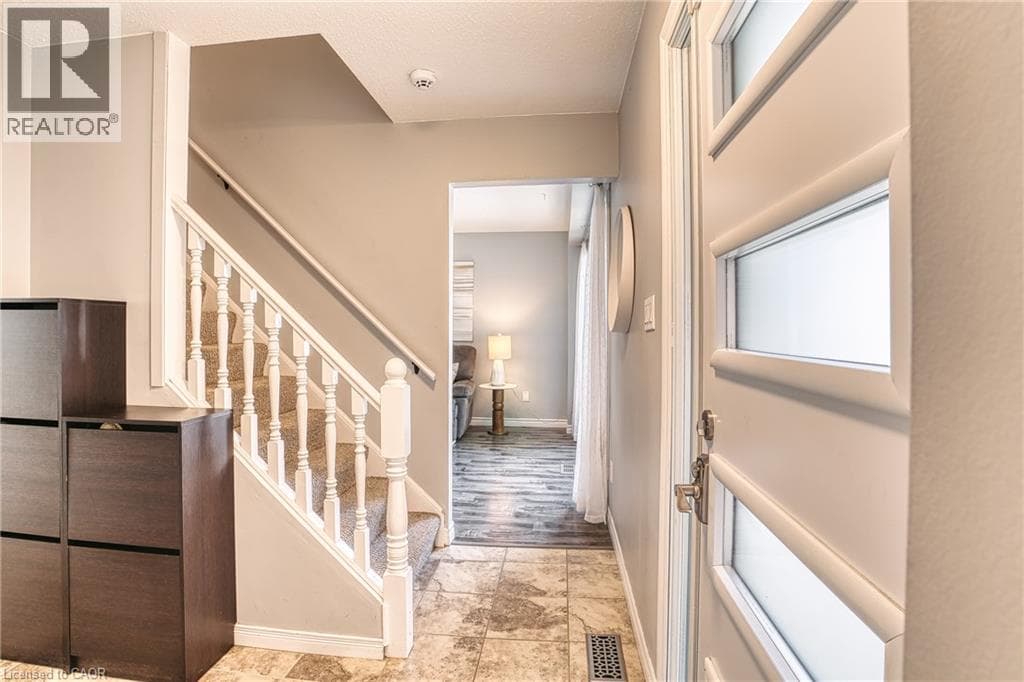 Single Family at 36 ANGELA Crescent, Cambridge, Ontario - Photo 5 - RE/MAX Garden City Realty