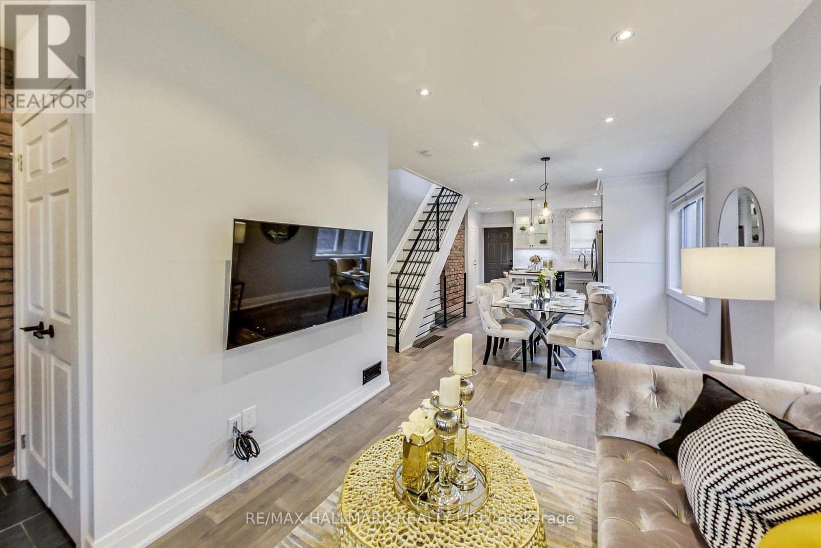 Single Family at 633 Glenholme Avenue, Toronto (Oakwood Village), Ontario - Photo 10 - RE/MAX Garden City Realty