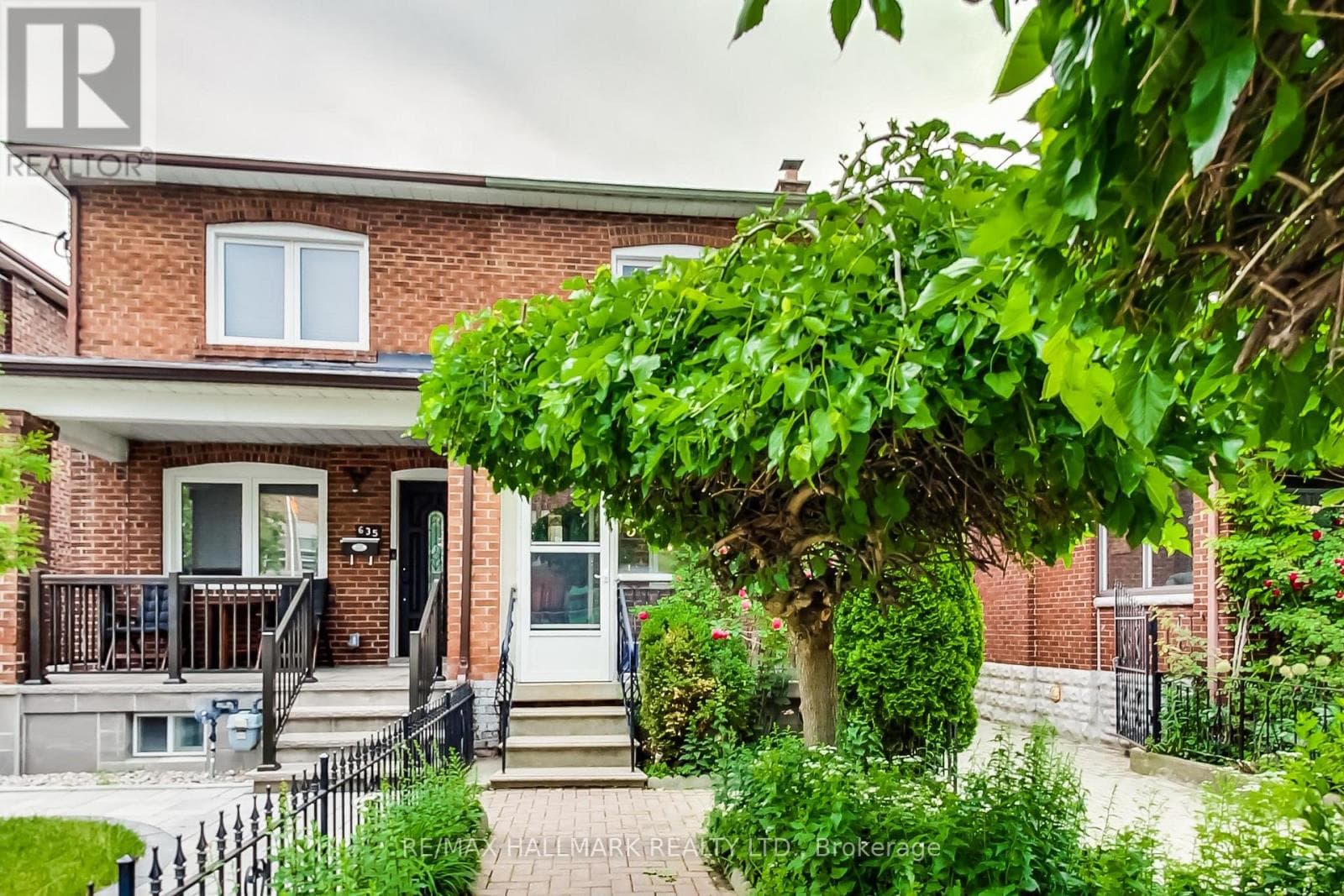 Single Family at 633 Glenholme Avenue, Toronto (Oakwood Village), Ontario - Photo 6 - RE/MAX Garden City Realty