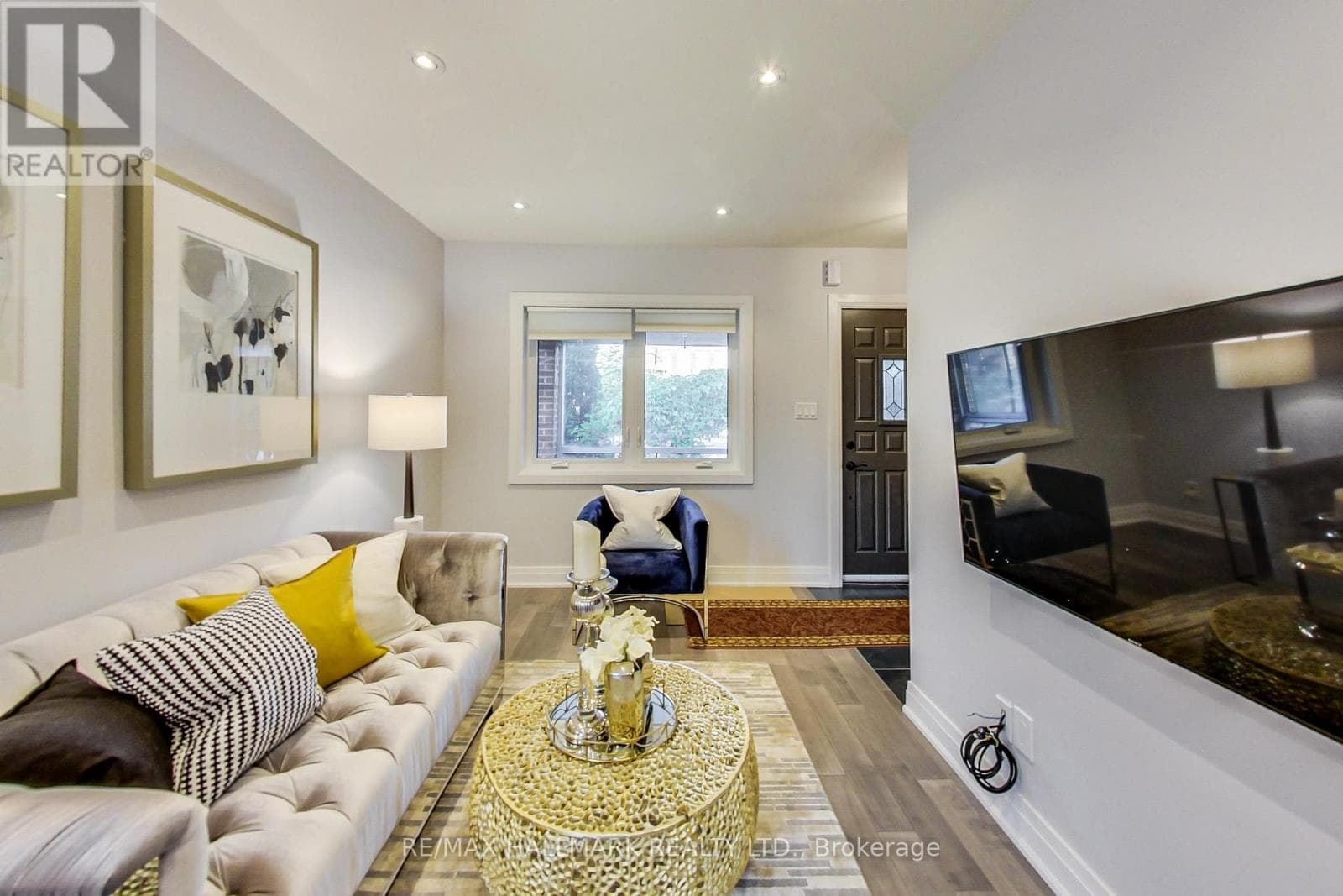 Single Family at 633 Glenholme Avenue, Toronto (Oakwood Village), Ontario - Photo 8 - RE/MAX Garden City Realty